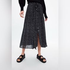 New With Tags Button Down Front Summer Black Skirt With Button Closure, Black Button-up Summer Skirt, Casual Black Skirt With Button Closure, Zara Skirt With Button Closure For Spring, Spring Zara Skirt With Button Closure, Midi Pleated Skirt, Zebra Print Skirt, Polka Dot Midi Skirt, Gingham Skirt