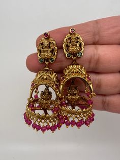 Matte Goddess Lakshmi Jhumka Earrings pushback earringsColor : Matte GoldenSize : Length : 2.5 Inches; Weight : 15 grams eachStones : AD Stones Pearls Beads Antique Necklace Victorian, Real Pearl Necklace, Ethnic Necklaces, Traditional Earrings, Goddess Lakshmi, Kundan Necklaces, Jhumka Earrings, Oxidised Jewellery, Real Pearls