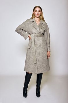 Introducing the Vida Wool Coat by Lakeyo – a luxurious and sophisticated addition to your wardrobe.Crafted from a premium blend of 11.2% silk, 10.8% angora, and 78% wool, this coat is designed to keep you warm and cozy in the colder months. The blend of high-quality materials ensures a soft and smooth texture, while the elegant and minimalist design features a classic lapel collar and a single-button front closure.The Vida Wool Coat is perfect for those looking for a versatile and stylish outerwear piece. Whether you're dressing up for a formal occasion or keeping it casual, this coat will add an air of sophistication to any outfit.Available in a range of sizes and colors, the Vida Wool Coat by Lakeyo is perfect for any fashion-forward individual looking for a timeless and elegant piece. S Wool Winter Coat, Winter Pants, Winter Tops, Winter Essentials, Lapel Collar, Wool Coat, Night Dress, Minimalist Design, Fashion Forward