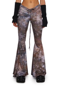 base|brown Flare Leggings, Low Rise Jeans, V Cut, V Cuts, Slim Leg, Goth Fashion, Slim Legs, Raw Edge, Gothic Fashion