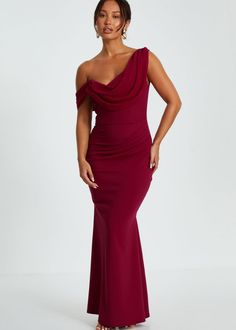 This petite asymmetric cowl neck maxi dress features a flowing chiffon fabric and a sleeveless design, making it suitable for formal occasions like weddings or proms. Ideal for a comfortable fit. Dark Red Maxi Dress, Dress Quiz, Cowl Neck Maxi Dress, Wedding Suits Groomsmen, Leather Jacket Dress, Petite Maxi Dress, Red Maxi Dress, Red Maxi, Red Dress Maxi