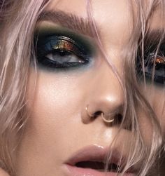 Teal Makeup, Casual Makeup, Linda Hallberg, High Fashion Makeup, Cool Makeup Looks, Bold Makeup, Festival Makeup, Fantasy Makeup, Metropolis