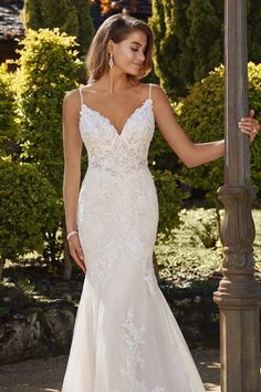 Sophia Tolli Wedding Dress Sophia Tolli: Y12021 - Carmen Sophia Tolli Wedding Dresses, Sophia Tolli, Wedding Wonderland, Fit And Flare Wedding Dress, Wedding Gowns Mermaid, Dream Wedding Ideas Dresses, Fitted Wedding Dress, Dresses Lace, Wedding Dresses Romantic