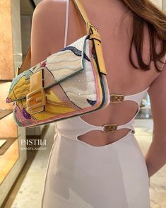 Luxury Bags Collection, Fancy Bags, Fendi Baguette, Pretty Bags, Cute Bags, Fashion Handbags, Purses And Handbags, Luxury Bags, Fashion Bags