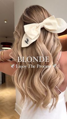 DW CREATIVE GROUP | Rose Beige Blonde 🥀🤎 A blend of light hues with a touch of beige and a note of pink. A subtle color combination that resembles a rose… | Instagram Beige Blond, Enjoy The Process, Beige Aesthetic, Hair Tips, A Rose