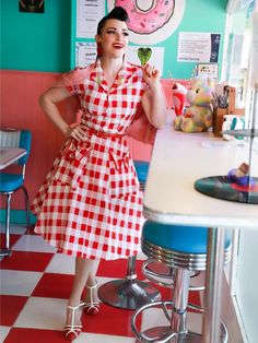 Red 1950s Pockets Plaid Dress – Retro Stage - Chic Vintage Dresses and Accessories 50s Party Outfit, Casual Church Outfits, Casual Church Outfits Summer, Summer Nyc Outfits, Dinner Outfits Summer, Outfits Summer Casual, Baddie Summer Outfits, Nyc Outfits Summer, Church Outfit Casual