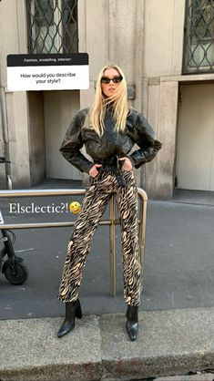 Elsa Hosk Winter Style, Else Hosk, Elsa Hosk Dress, Inferno Lady, Blonde Outfits, Stile Kylie Jenner, Fall Winter Trends