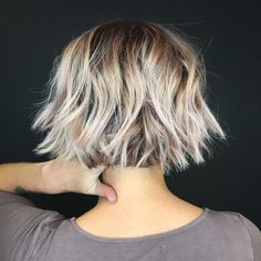 Platinum Bob, Trendy Bob Hairstyles, Inverted Bob Hairstyles, Hair Summer, Short Hairstyle