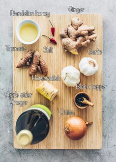 ginger, garlic, onion, turmeric, chili, horseradish, pepper, vegan honey, apple cider vinegar Honey Remedies, Herbs For Health, Cold Remedies, Homemade Remedies