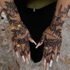 Prom Henna Designs, Somali Henna Designs, Henna Designs Arm, Henna Sleeve, Henna Tattoo Designs Arm, Wrist Henna