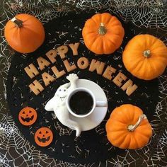 a halloween cake with pumpkins and jack - o'- lanterns