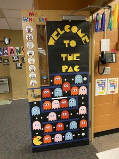 Among Us Door Decorations Classroom, Cool Classroom Door Ideas, School Room Themes Ideas, Door Design School Decorating Ideas, Daycare Room Themes Ideas, Classroom Themes For Elementary School, Game Door Decorations Classroom, Door Ideas For Preschool Classroom, Cute Door Ideas For Classroom