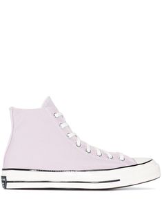 light pink ankle-length round toe front lace-up fastening contrast stitching contrasting trim logo patch to the side flat sole logo patch to the rear Pink High Top Converse, Converse Chuck 70 High Top, Pink Chucks, Sneakers Pink, Converse Chuck 70, Contrasting Trim, Chuck 70, Converse Sneakers, Sneakers Blue