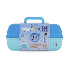 Keep your beauty essentials organized and stylish with the Bluey x Caboodles Makeup Organizer, a 12-piece set that combines the beloved Bluey character with Caboodles' practical design. This set features a charming rectangular, hinged case adorned with fun Bluey-themed graphics and includes multiple compartments and trays to neatly store your makeup, brushes, and accessories. Perfect for Bluey fans of all ages, this organizer ensures your beauty collection is always tidy and easily accessible, whether at home or on the go. Color: Blue. Caboodles Organization, Makeup Organizer Countertop, Makeup Storage Solutions, Makeup Caboodle, Clear Makeup Organizer, Bingo Funny, Makeup Storage Organization, Perfume Organization, Makeup Brush Organization