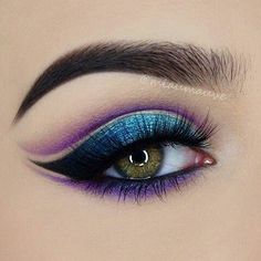 AA Double Cut Crease Eye Makeup, Eye Makeup Videos, Make Up Yeux, Crease Eye Makeup, Cut Crease Eye Makeup, Cut Crease Eye, Cut Crease Makeup