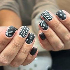 Luminary Nails, Fingernail Ideas, Sns Nails Colors, Nail Hacks, Santa Nails, The Key To Success, Snowflake Nails, Nail Essentials