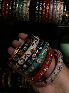 Bangles Shop Interior Design, Bangles Photoshoot, Jaipuri Bangles, Bangle Outfit, Bangles Aesthetic, Designs Aesthetic, Dope Jewelry Accessories, Pakistani Bridal Jewelry, Indian Bangles