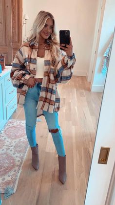 Cute Simple Thanksgiving Outfits, Woman Fashion Casual, Mode Country, Country Concert Outfits, Rachel Green Outfits, Cozy Clothes, Outfits Woman