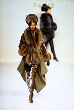 1970s Winter Fashion, 80s Black Women, 90s Catalog, Gigi Outfits, Black 70s, Black Supermodels, Beverly Peele, Looks Rihanna, Mode Rihanna