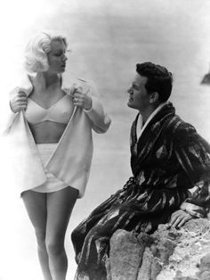 The Postman Always Rings Twice, Lana Turner, John Garfield, 1946 ... The Postman Always Rings Twice, Postman Always Rings Twice, Brian Hyland, Yass Queen, John Garfield, Poolside Glamour, Interesting Books, The Postman, Vintage Stars