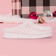 Slip On Slippers, Affordable Shoes, Sydney Sweeney, Pallet Furniture, Slip Ons, Christmas Ideas, Perfect Pair, Sydney, Slippers