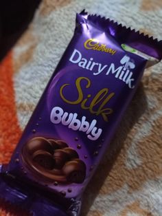 Chocolate dairy milk bubbly indooor pin Dairy Milk Bubbly Chocolates, Dairy Milk Snapchat, Dairy Milk Bubbly, Dairy Milk Chocolate Snap, Cafe India, Milk Photography, Novel Aesthetic, Dairy Milk Silk, Foodie Pics