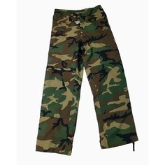 Gore-Tex Camo Pants Cold/Wet Weather Men's Small Long Woodland Zip Out Hem Adjustable Waist Pull Cord Pass Through Pockets Reinforced Knee And Seat Zip Out Hem Wind And Water Proof 100% Nylon New With Tags Retail $140 Camo Camouflage Outdoor Hunting Fishing Fast Shipping Same Or Next Day! Stored In Smoke-Free Environment Green Combat Long Pants, Green Combat Style Long Pants, Military Style Outdoor Long Pants, Military Style Long Outdoor Pants, Military Style Long Pants For Outdoor, Woodland Camo, Outdoor Hunting, Camo Pants, Wet Weather