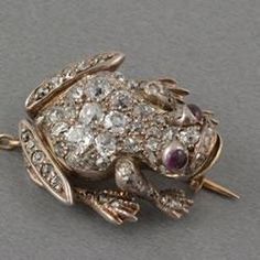 Diamond Brooches, Movement Jewelry, Victorian Jewellery, Animal Pins, Diamond Girl, Whimsical Jewelry, Jewelry Brooch