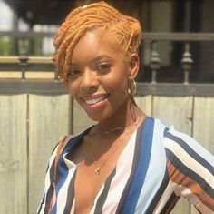 Semi Formal Loc Styles, Loc Style Short Hair, Loc Styles For Women Medium Length, Simple Loc Styles Short, Loc Styles Half Up Half Down, Mohawk Loc Styles Black Women, Twa Locs, Loc Styles Updo, Flat Twist Loc Styles