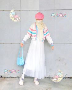 Insta: jiraweasley Hijabi Kawaii Outfits, Insta Model Aesthetic, Aesthetic Midi Skirt, Midi Skirt Outfits, Hijabi Ootd, Muslim Style