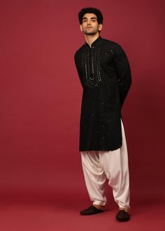 Men Ethnic Wear India, Black Pathani, Sangeet Outfit For Men, Indo Western Outfits For Men, Traditional Indian Mens Clothing, Kurta Designs Men's, Pathani Suit, Mens Traditional Wear, Indian Wedding Clothes For Men