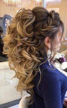 Women Haircuts Long, Quinceanera Hairstyles, Fall Hair Cuts, Quince Hairstyles, Half Updo, Hair Styles 2017, Short Hair Styles For Round Faces