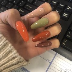 Fall Nail Designs Mustard Yellow, Casual Drinks Outfit Night Fall, Fall Long Nails Acrylic, Autumn Coffin Nail Ideas, Funky Natural Nails, Fall Acrylic Nail Ideas Autumn, Novemember Nails, Fall Long Nails, Harvest Nails