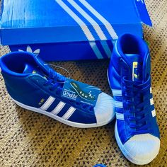 New In Box & Tags Attached Comes With An Extra Pair Of Royal Blue Laces! Adidas Originals Pro Model J Royal Sneakers White / Gold Basketball Shoes Unisex Luxury Lace-up Basketball Sneakers, Gold Basketball Shoes, Gold Basketball, Royal Blue Lace, Blue Adidas, Sneakers White, Adidas Shoes, Basketball Shoes, Adidas Women