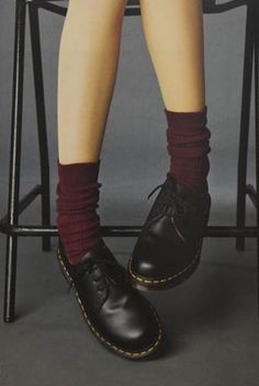 Grunge Doc Martens, 1990 Style, Black Oxford Shoes, Black Grunge, Stylish Socks, Clothes Black, Dr Martens Black