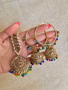 Colorful (multi) Indian Hoop (Jhumka) Earrings + Tikka Set Hoop Jhumka Earrings, Hoop Jhumka, Jhumka Designs, Pakistani Jewelry, Jhumka Earrings, Mirror Set, Wedding Jewellery, Wedding Jewelry Sets, Gorgeous Earrings