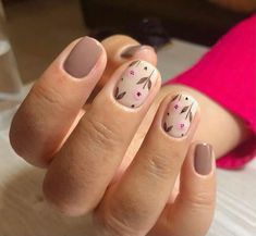 Nail Art Fall Colors, Tape Nail Art, Cute Short Nails, Romantic Nails, Finger Nail Art, Subtle Nails, Racun Shopee, Short Nails Art, Pedicure Nail Art