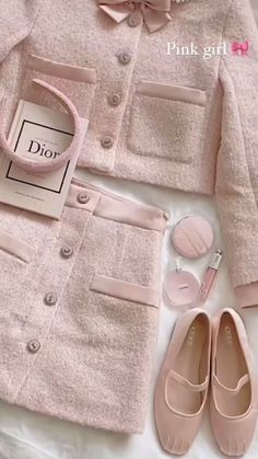 Minimalistic Outfits, Sophisticated Outfits, Corporate Outfits, Lazy Day Outfits, Fashion Hacks Clothes, Girls Fashion Clothes, Professional Outfits, Girly Fashion, Classic Outfits