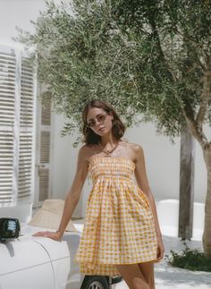 Summer Outfits Dresses, Poolside Drinks, Layered Jewellery, Outfits Dresses, Summer Vacations, Dresses Outfits, Versatile Dresses, Casual Summer Outfit