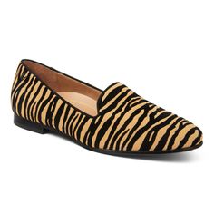 Tiger Print Suede Flats With Arch Support, Vionic Sandals, Animal Print Flats, Bandhani Dress, Comfortable Loafers, Black Ankle Pants, Elegant Flats, Latest Shoe Trends, Dark Taupe