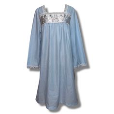 Vintage Fuzzy Soft Nightgown With Embroidery And Lace Trim New Condition With Original Tags Attached Size Small Flat Measurements: Pit To Pit - 19.5” Waist - 24” Hip - 26” Length - 38” *Please Be Considerate Of Item Delicacy And Weight When Bundling. Standard Shipping Covers Up To 5lbs. For Each Additional Pound Per Package, There Will Be A $4.50 Fee, Up To A Maximum Of 10lbs Per Package. Any Bundle Over 10lbs Will Be Cancelled. Bundles Containing Fragile Items Require Extra Care And Supplies Wh Small Flat, Night Gown, Women's Intimates, Lace Trim, Vintage Ladies, Blue White, Cover Up, Bundles, Blue And White