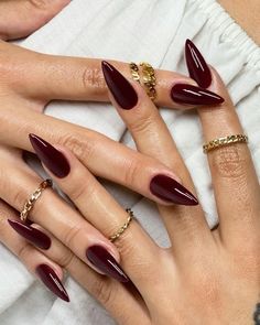 Long Fall Nails 2024, Burgundy French Tip Almond, Almond Wine Red Nails, Acrylic Nail Designs Burgundy, Burgundy Aura Nails, Elegant Nails Classy 2024, Burgundy Nails Acrylic, Classy Almond Nails