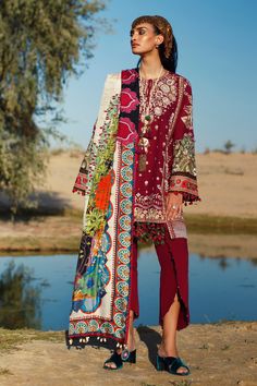 Embellished Lawn Kameez with Capri Pakistani Eid Dress Arab Art, The Arabian Nights, Lawn Design, Pakistani Couture, Eid Dresses, Desi Style, Uk Clothing, Lawn Suits, Arabian Nights