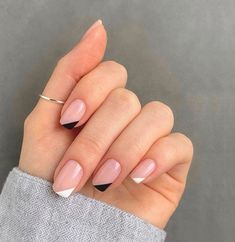 Subtle Nails, Nagel Tips, Minimal Nails, Fake Nails With Glue, Short Acrylic Nails Designs, Girls Nails, Pretty Acrylic Nails, Chic Nails, Short Acrylic Nails