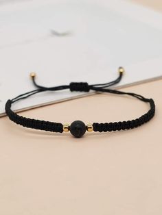 Black Bracelet Ideas, Stringed Bracelets, Diy Bracelets With String, Bead Decor, Bracelet Crochet, Making Bracelets With Beads, String Bracelets, Women Bracelets