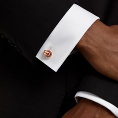 A classic motif emblematic of an unbreakable bond is reimagined by Graff in the Love Knot cufflinks. Featuring a polished double knot, skillfully crafted by our master artisans in 18 carat rose gold, add symbolism and style to your tailoring with these exquisitely crafted cufflinks. Also available in white gold, the Love Knot cufflinks are fastened with a classic whale-back closure. Elegant Love Knot cufflinks in 18 carat rose gold. Elegant White Gold Cufflinks For Anniversary, Elegant White Gold Cufflinks As Gift, Designer White Gold Cufflinks For Formal Occasions, Refined Classic Jewelry For Formal Occasions, Refined Classic Design Jewelry For Formal Occasions, Timeless White Gold Cuff Jewelry, Designer Jewelry With Polished Finish For Formal Occasions, Formal White Gold Jewelry With Classic Design, Elegant Polished Cufflinks For Anniversary