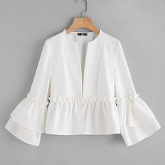 Peplum Sleeves, Blouse Outfit Casual, Tiered Sleeve, Mode Glamour, Elegant Blazers, Peplum Blazer, Fancy Tops, Fashion Tops Blouse, Sleeves Designs For Dresses