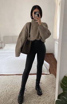 Stylish Winter Outfits, Business Casual Outfits For Women, Office Outfits Women, Business Casual Outfits For Work, Looks Street Style, Looks Black