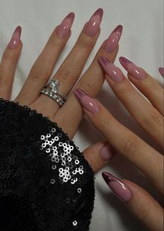 Psychology Student, Vibrant Nails, Classy Acrylic Nails, Clothes And Shoes, Bling Acrylic Nails, Luxury Nails, Dream Nails