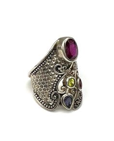 For your consideration is this multi-gemstone sterling silver flower ring. This old bali style statement ring is composed of a large ruby gemstone purple amethyst,green peridot red garnet . The size of this ring is 11. It is marked 925 D'Joy circa 1990s the band design is width range from 1/2 inch to 1 1/4 inch it is long good for a Lon finger. It is in good condition the weight is 15.5 grams Thank you very much for stopping by . Please feel free to email (CONVO) me with any questions or concern Silver Flower Ring, Bali Style, Gold Link Bracelet, Band Design, Green Peridot, Sterling Silver Flowers, Bling Rings, Ruby Gemstone, Huntington Beach